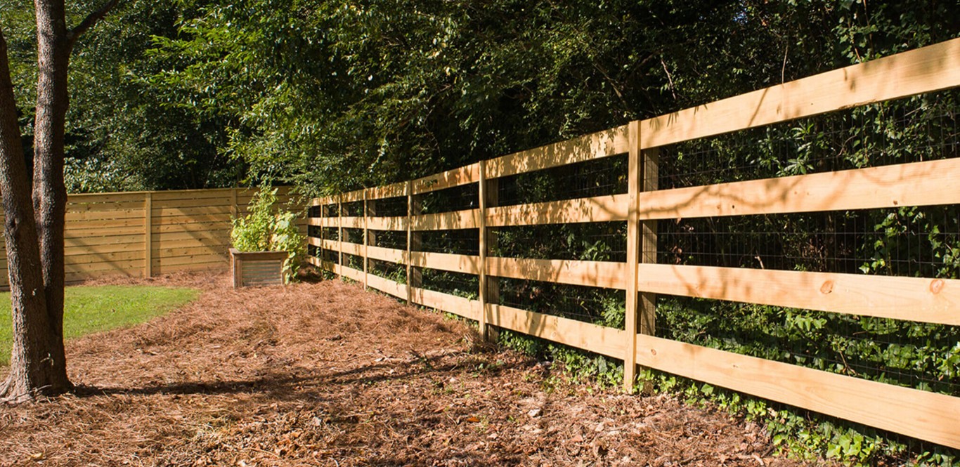 Quality wood rail fence installation in Albany, OR